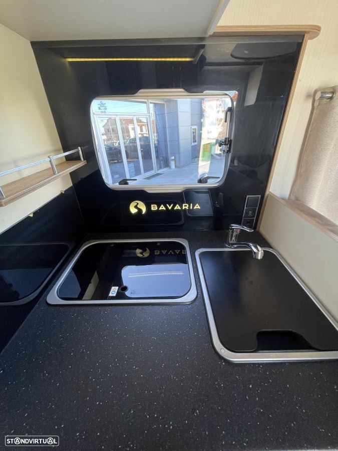 Bavaria Style T 706 c.central e basculante - 25