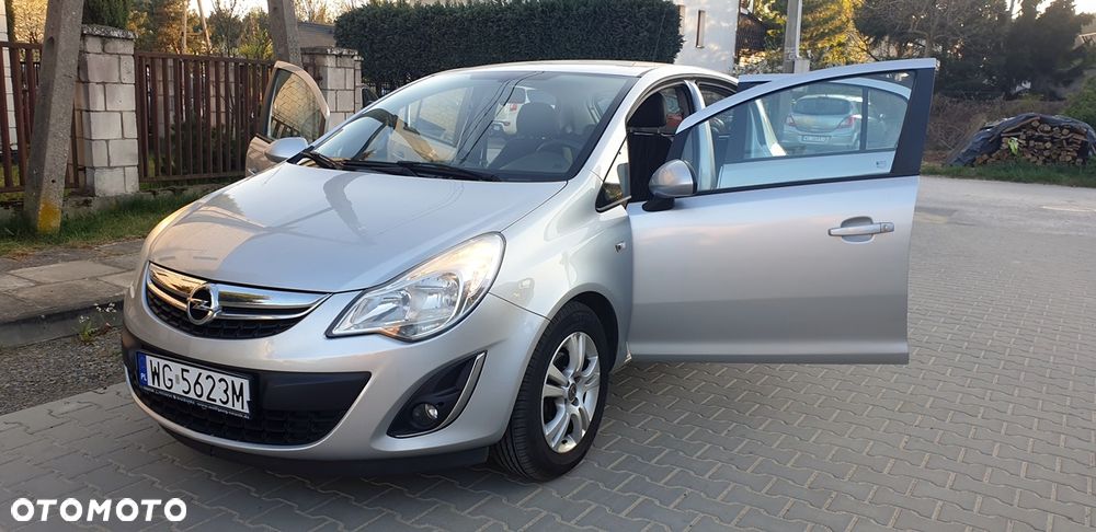 Opel Corsa 1.4 16V EcoFLEX Start-Stop 150 Jahre - 11