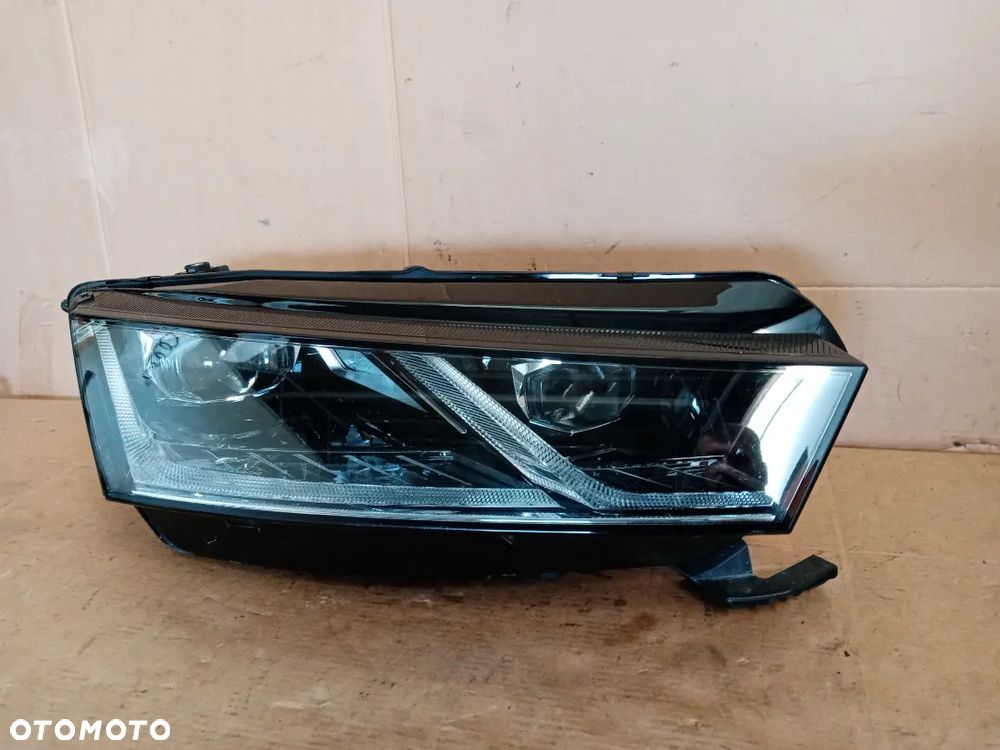 Lampa prawy przód przednia prawa Full Led Skoda Octavia IV 4 - 1