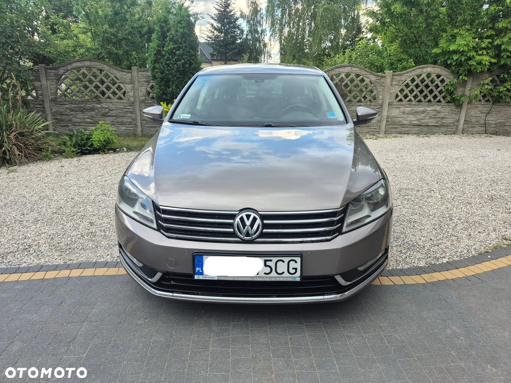 Volkswagen Passat 2.0 TDI DPF Comfortline - 13
