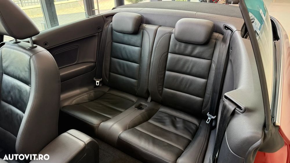 Volkswagen Golf 1.6 TDI DPF Style - 21