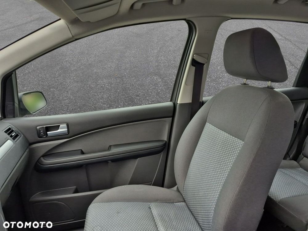 Ford C-MAX - 10