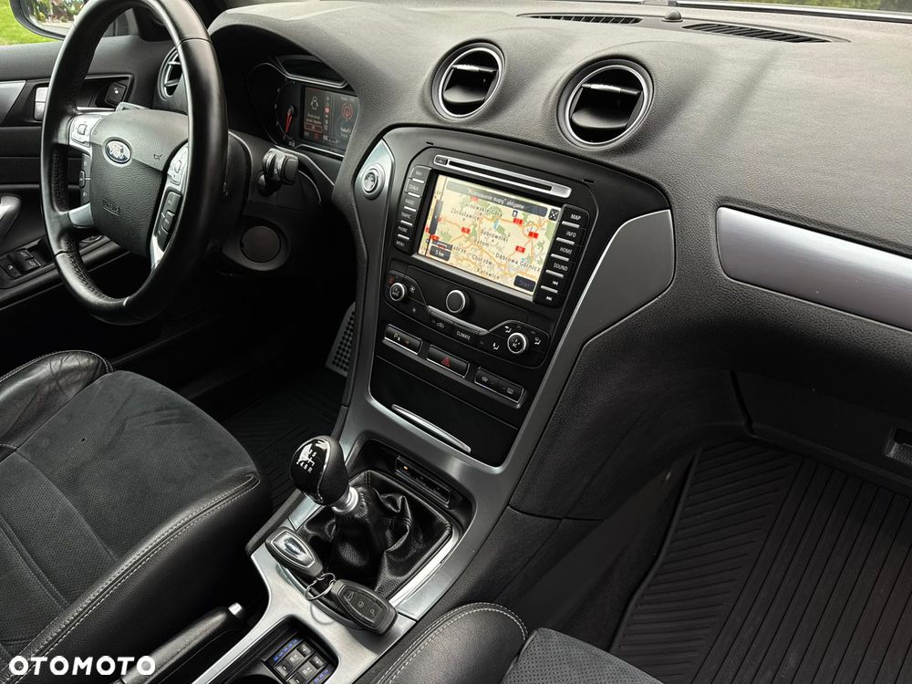Ford Mondeo 2.2 TDCi Titanium - 21