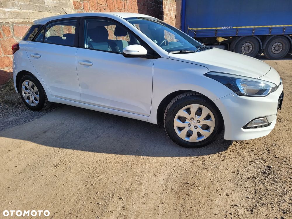 Hyundai i20 blue 1.2 Classic - 8