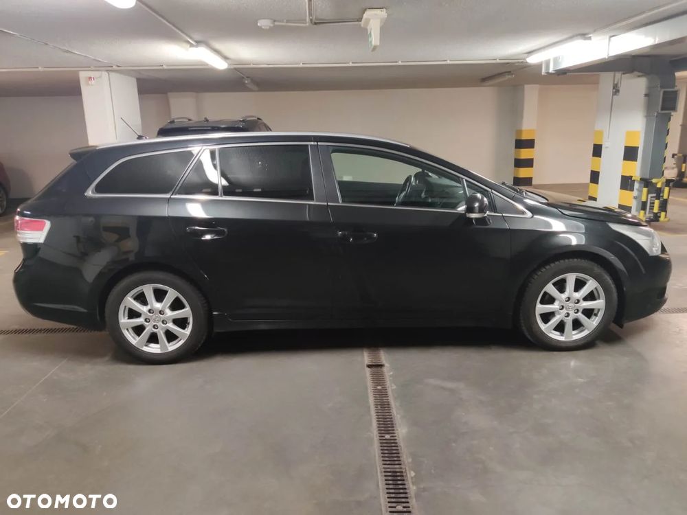 Toyota Avensis - 6