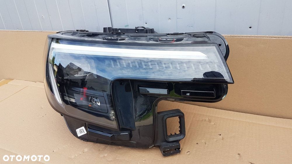 lampa przód prawa ford explorer ev full led r2kb-13e016cg - 3