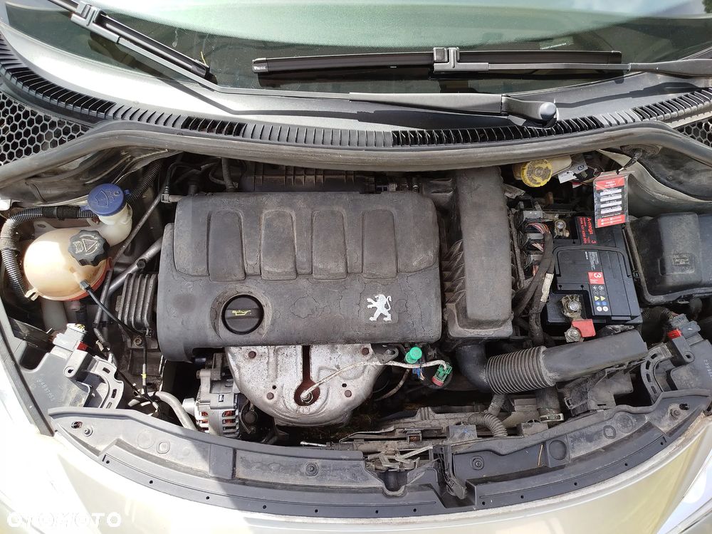 Peugeot 207 1.4 16V Trendy - 18