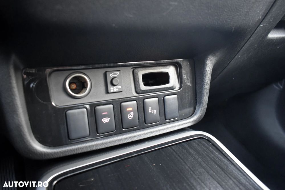 Mitsubishi Outlander 2.0 4WD - 20