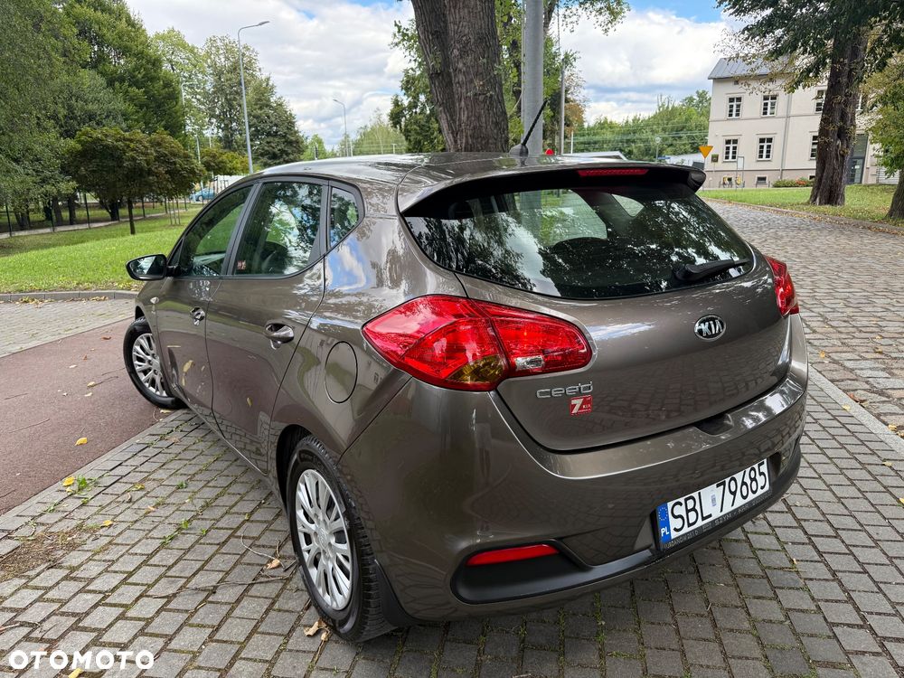 Kia Ceed 1.6 GDI Edition 7 - 16