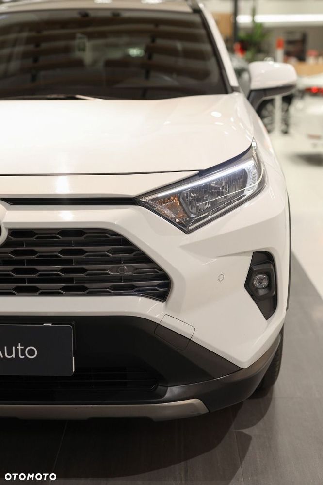 Toyota RAV4 - 12