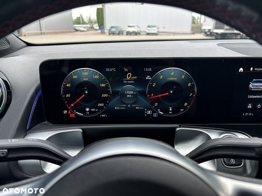 Mercedes-Benz GLB 200 7G-DCT - 23