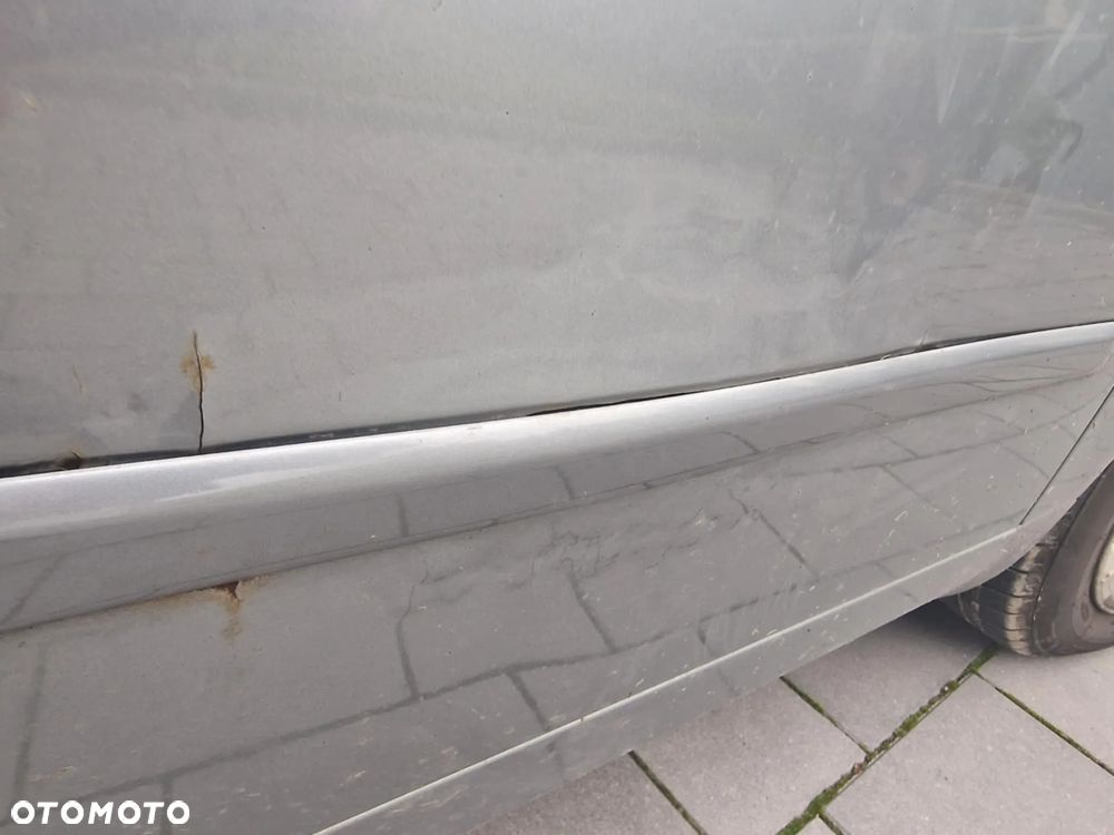 Audi A4 Limousine - 10