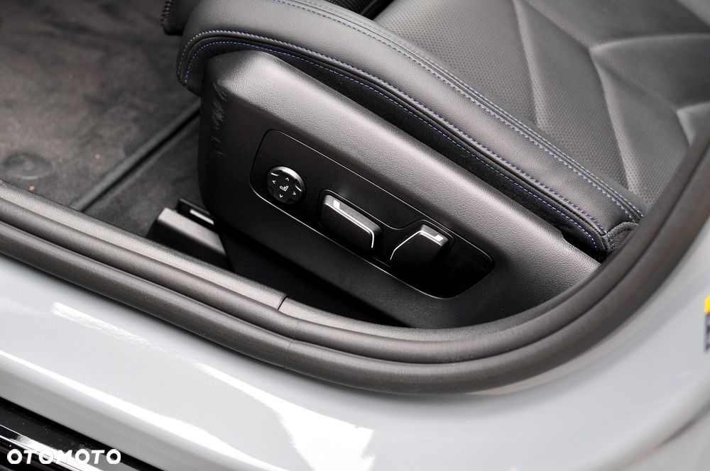 BMW Seria 5 530e - 20
