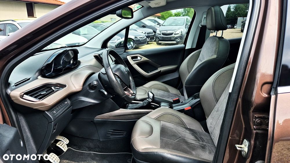 Peugeot 2008 1.6 VTi Allure - 29