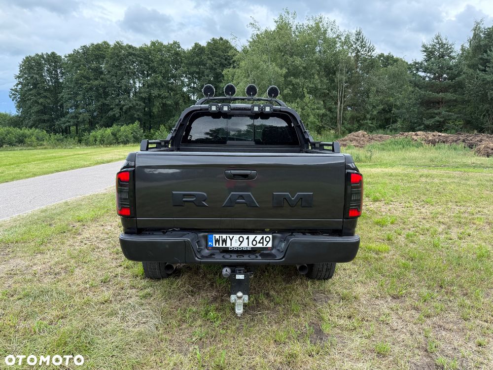 Dodge RAM - 12