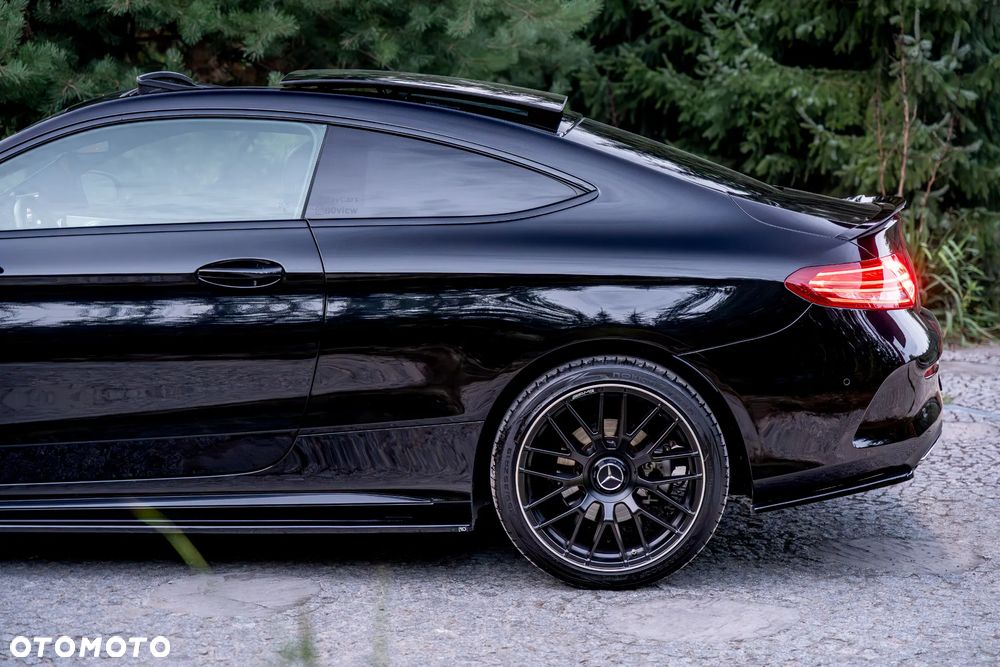 Mercedes-Benz Klasa C 200 4-Matic 9G-TRONIC - 17