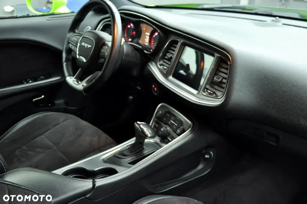 Dodge Challenger 6.2 Hellcat - 3
