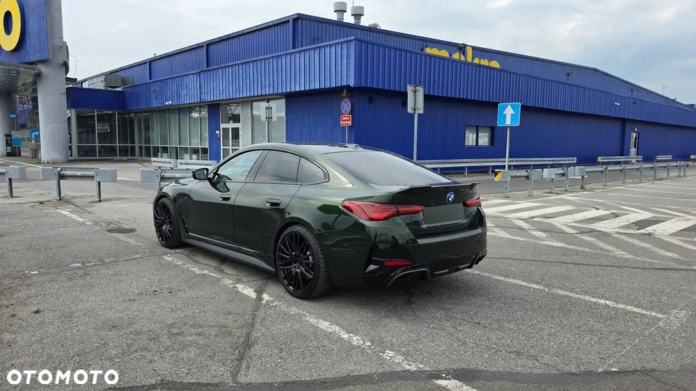 BMW i4 - 4