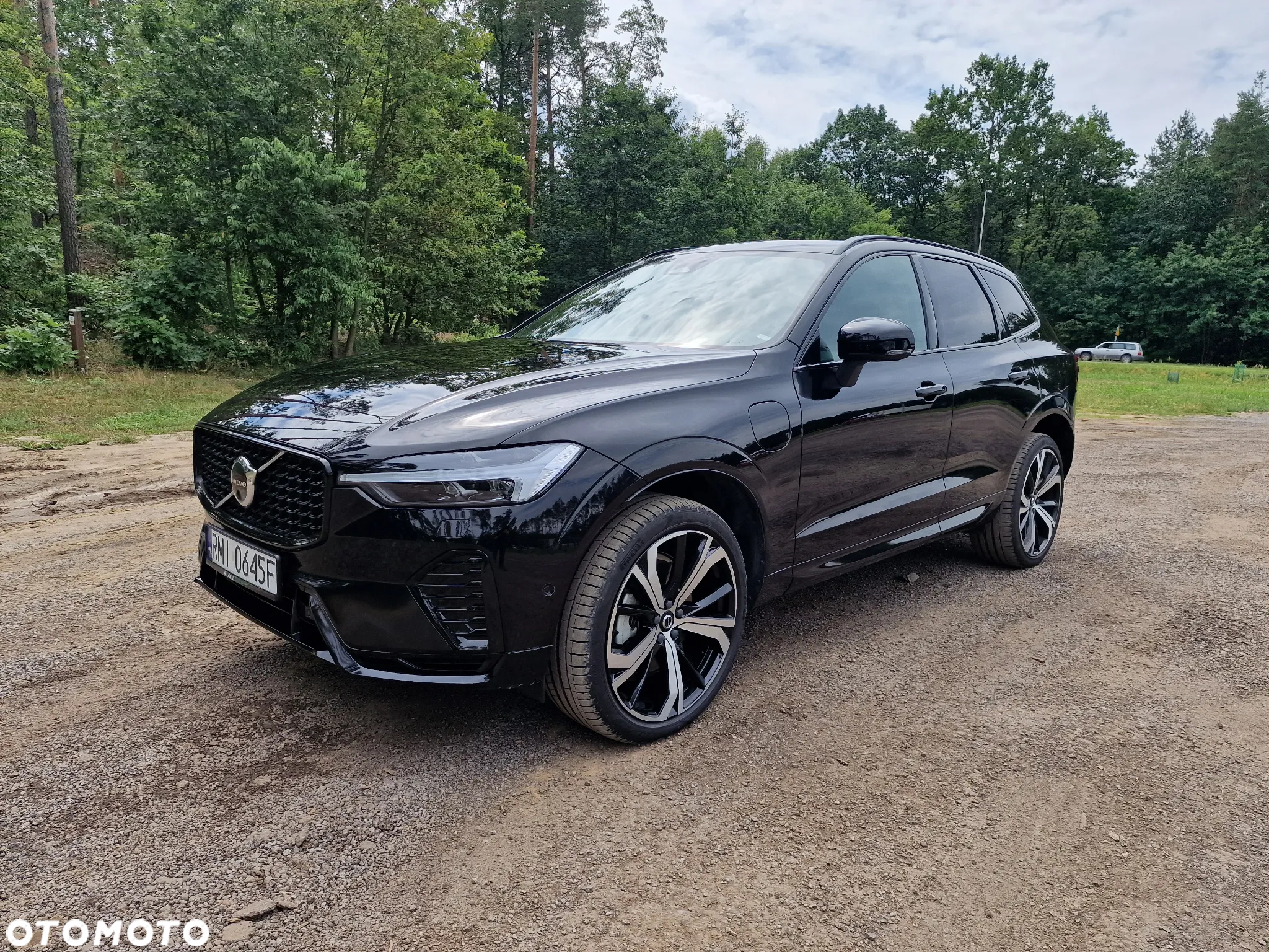 Volvo XC 60 T8 Plug-In Hybrid AWD R-Design - 3