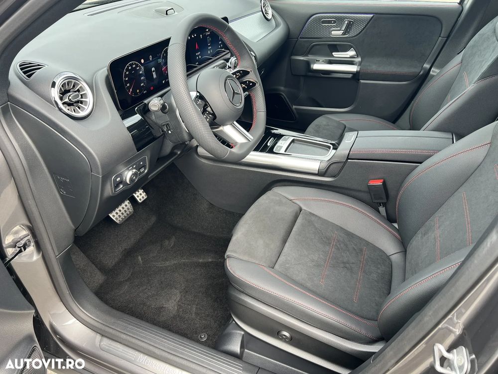 Mercedes-Benz GLA 220 4MATIC MHEV - 9