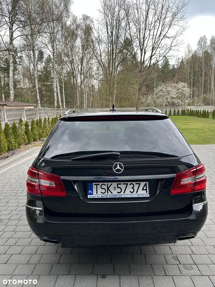 Mercedes-Benz Klasa E 350 CDI DPF 4Matic BlueEFFICIENCY 7G-TRONIC Avantgarde - 13