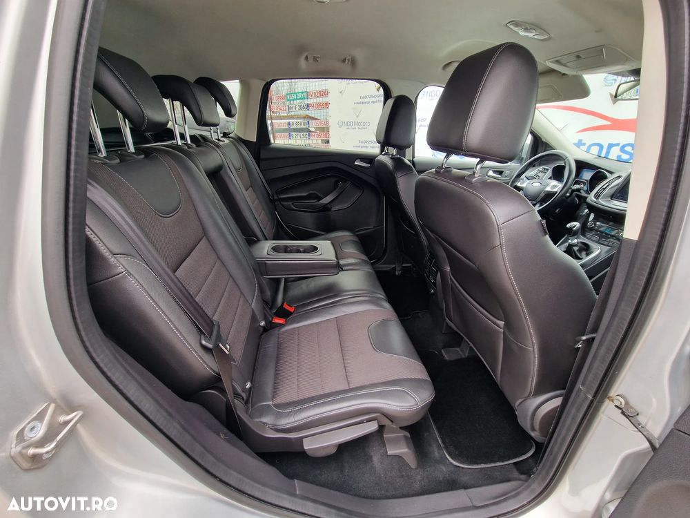 Ford Kuga 2.0 TDCi 4x4 Titanium - 4