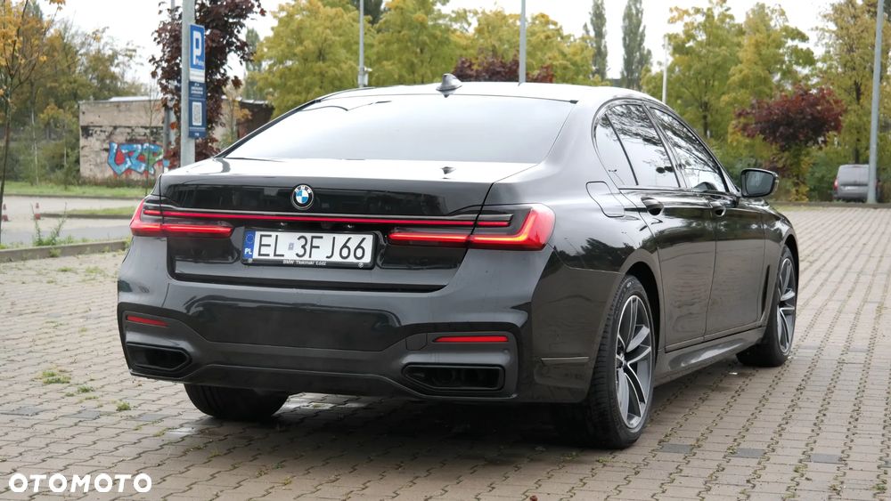 BMW Seria 7 750i xDrive sport - 35