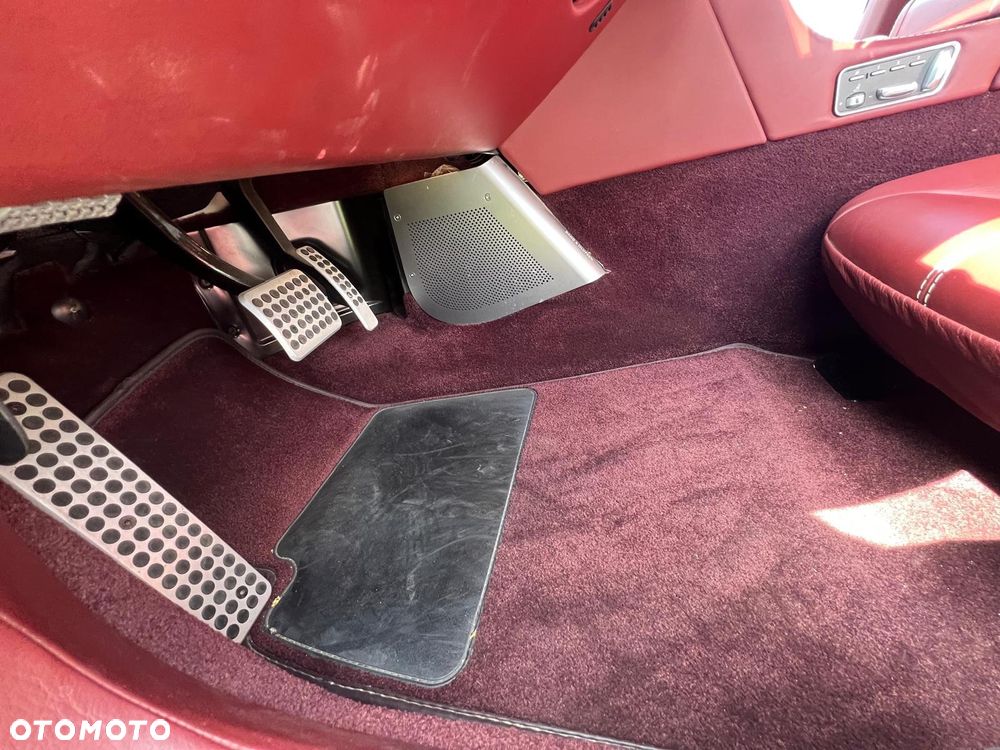 Aston Martin Rapide S - 8