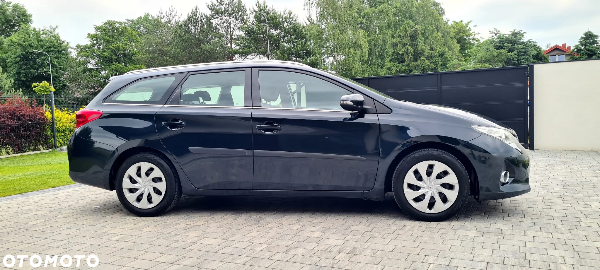 Toyota Auris 1.6 Premium - 5
