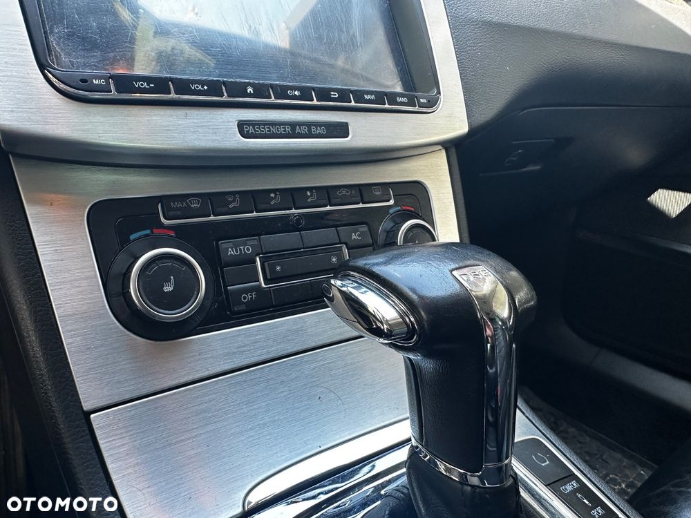 Volkswagen Passat CC - 9