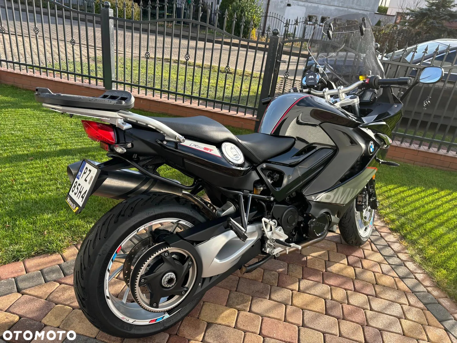 BMW F - 15