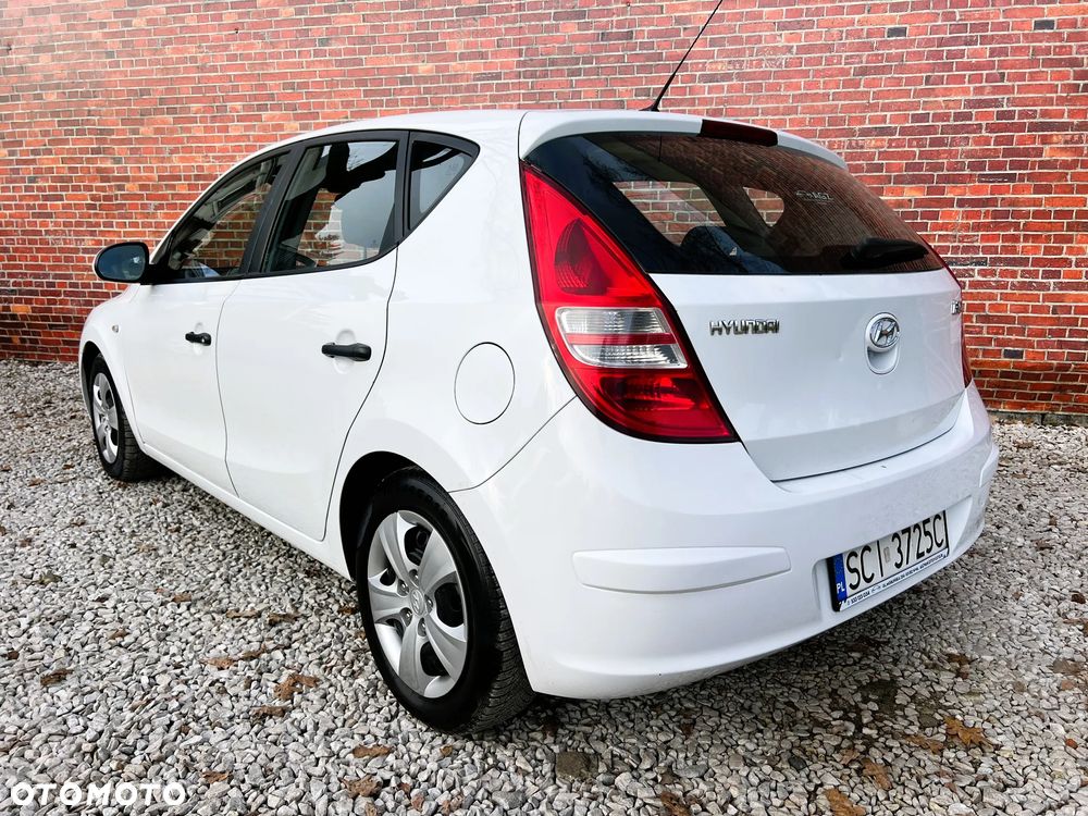 Hyundai i30 1.4 Comfort - 4