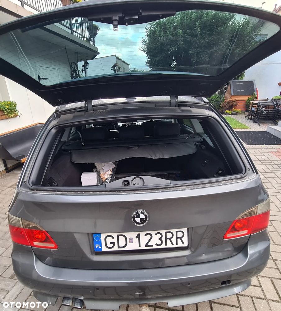 BMW Seria 5 525i - 14