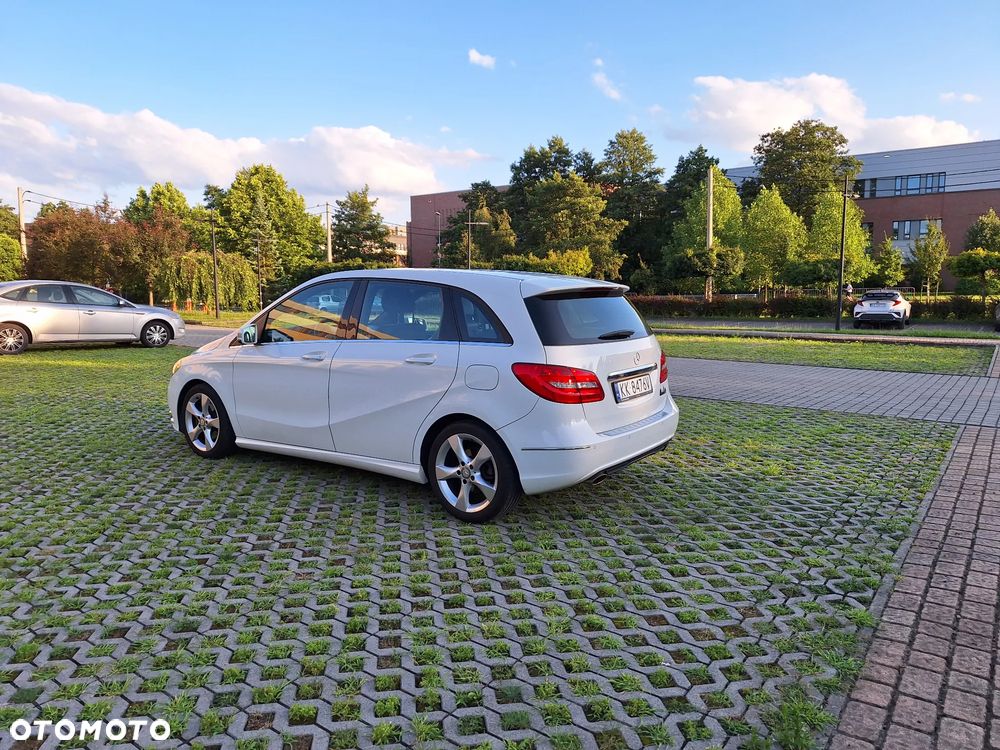 Mercedes-Benz Klasa B - 32