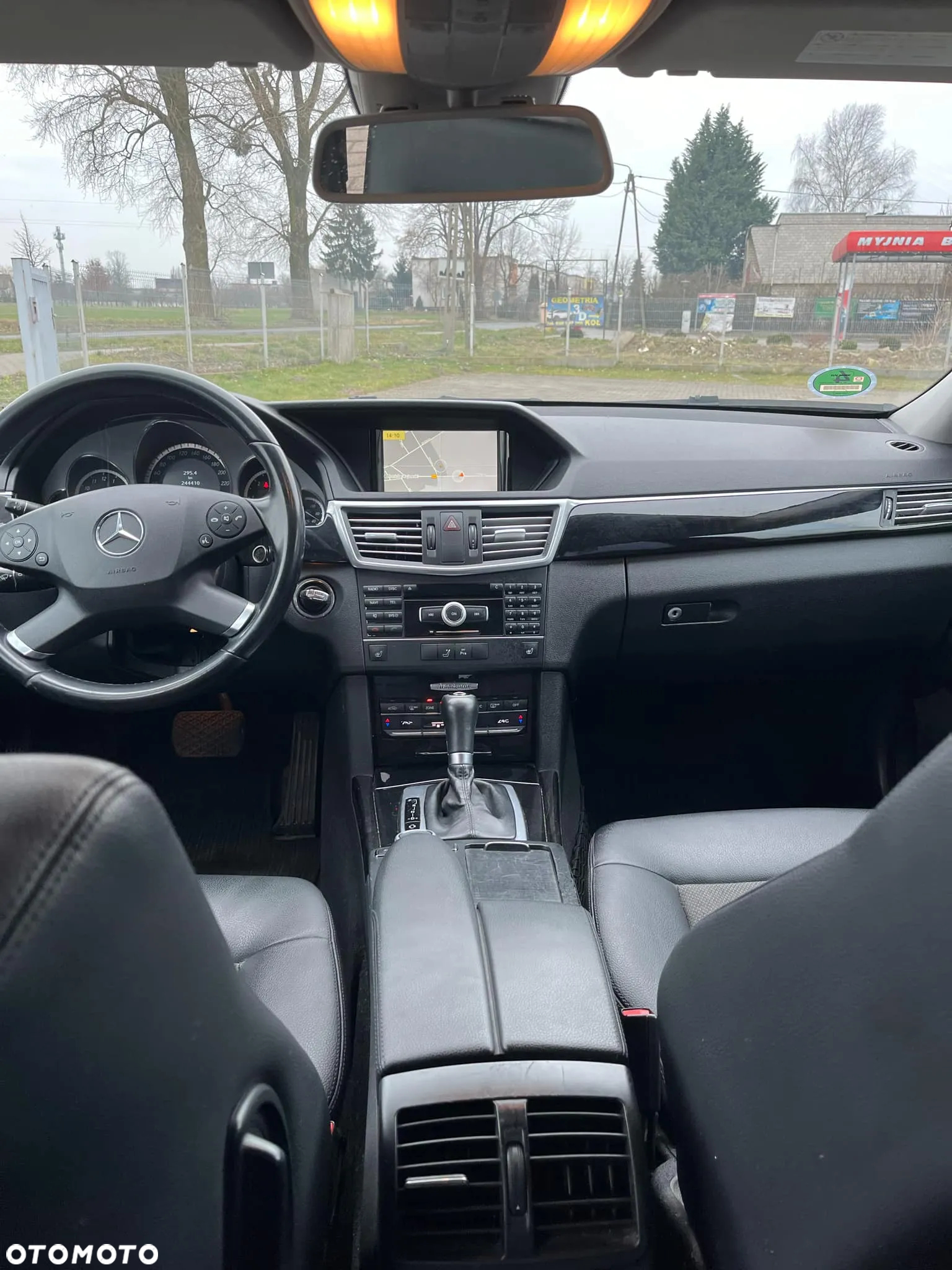 Mercedes-Benz Klasa E 220 T CDI DPF BlueEFFICIENCY Automatik Avantgarde - 30
