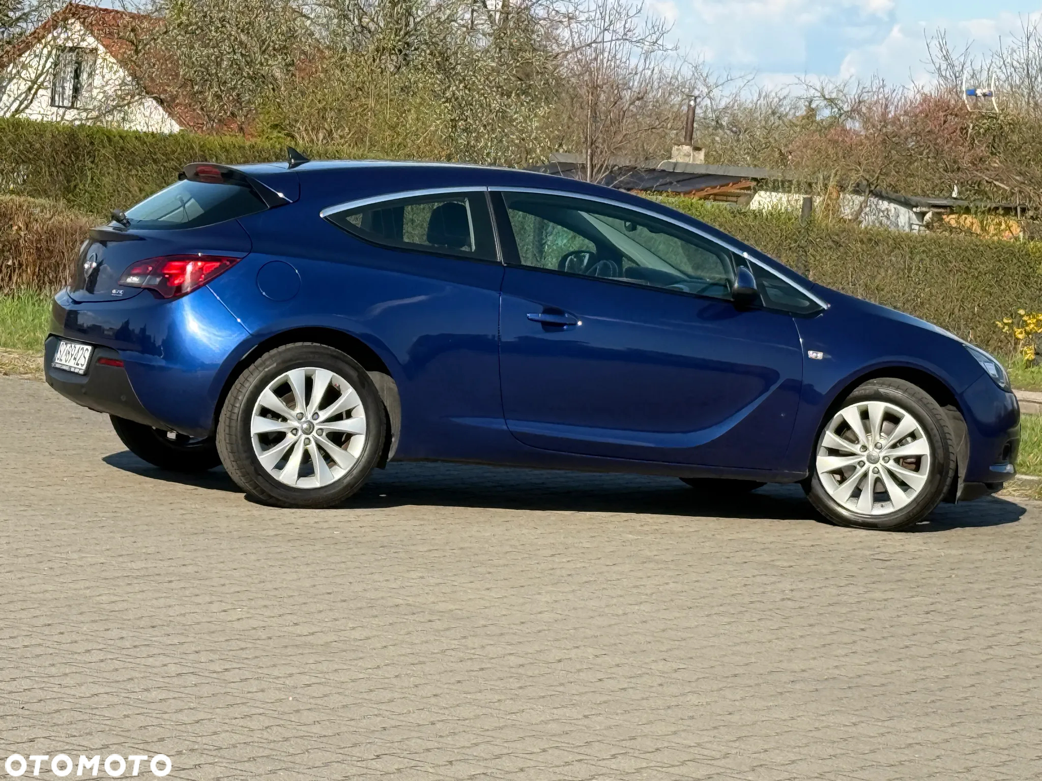 Opel Astra IV GTC 1.6 CDTI Enjoy S&S - 8