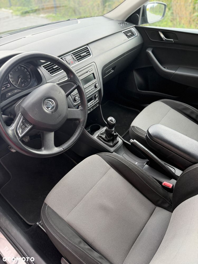Skoda RAPID 1.2 TSI Active - 18