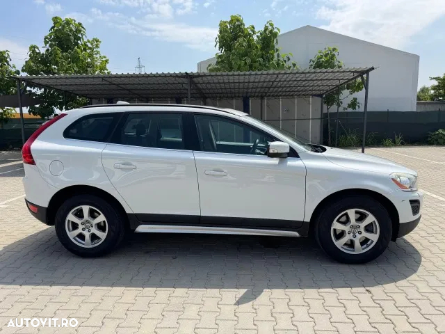 Volvo XC 60 D4 Momentum - 18