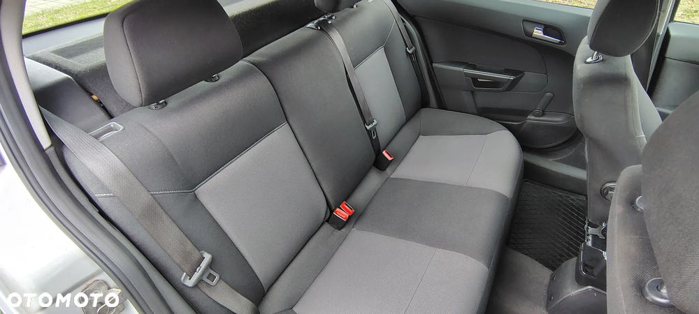 Opel Astra 1.4 Enjoy - 12