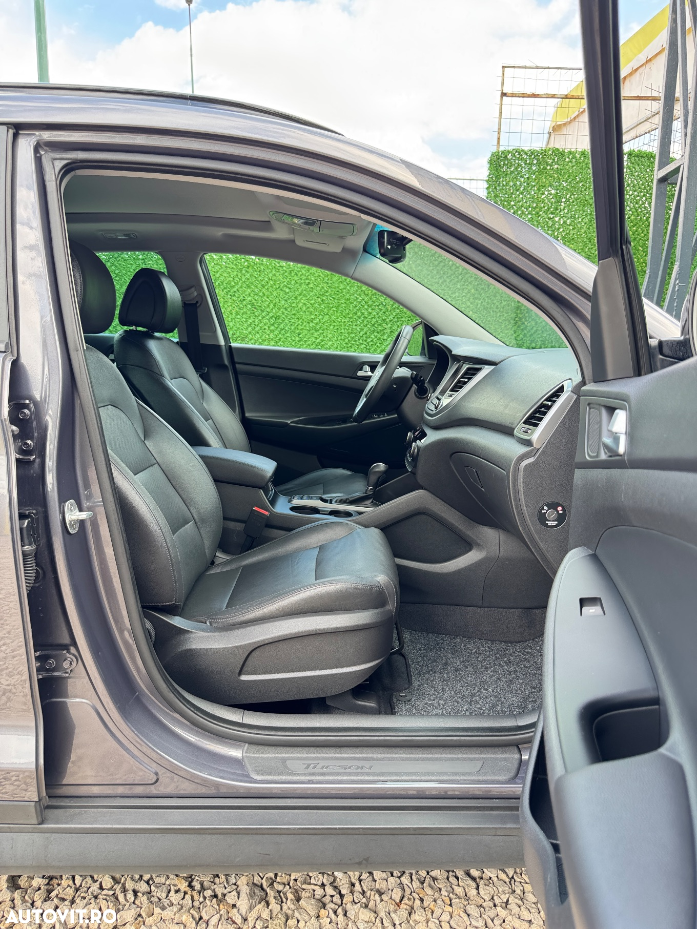 Hyundai Tucson 2.0 CRDI 4WD 6AT Premium+ - 11