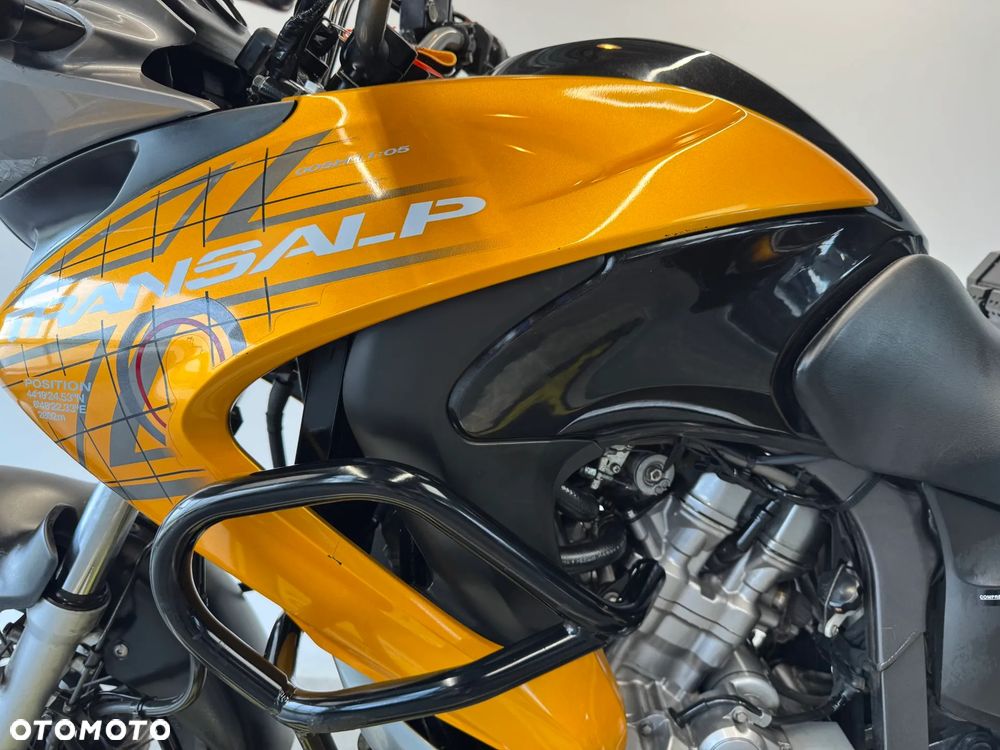 Honda XL - 21