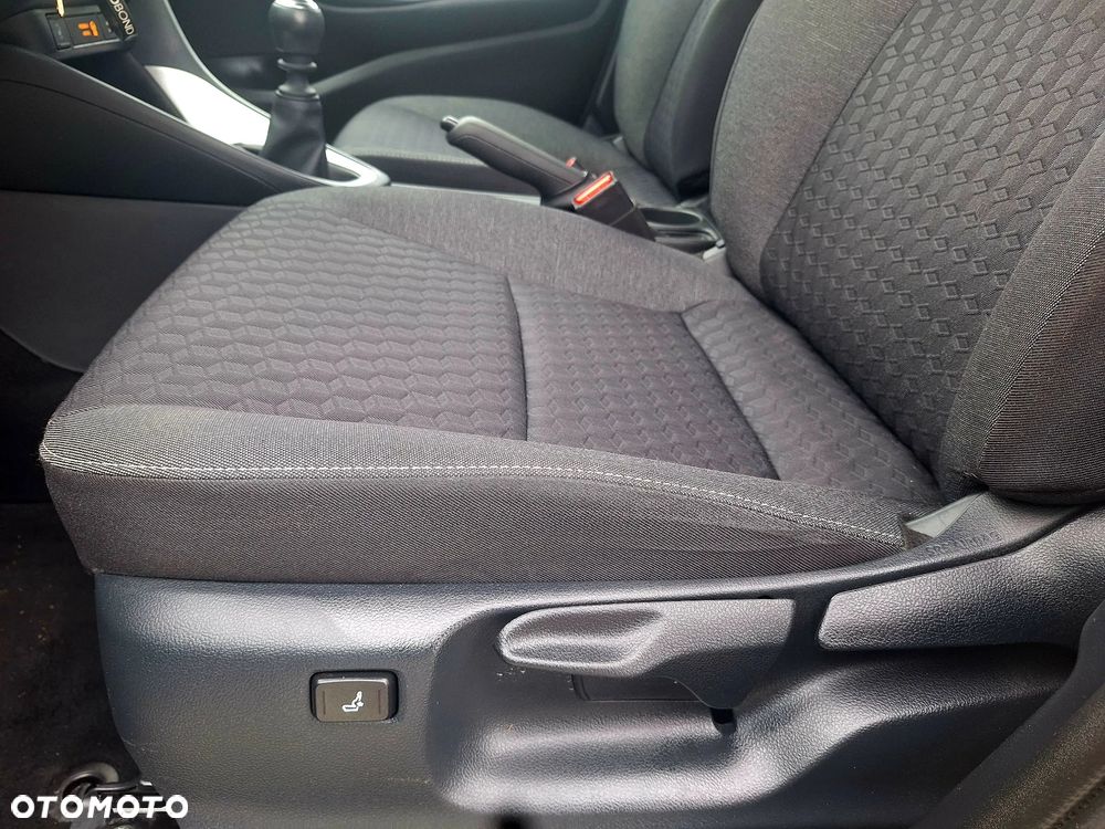 Toyota Yaris 1.5 VVT-i Comfort - 27