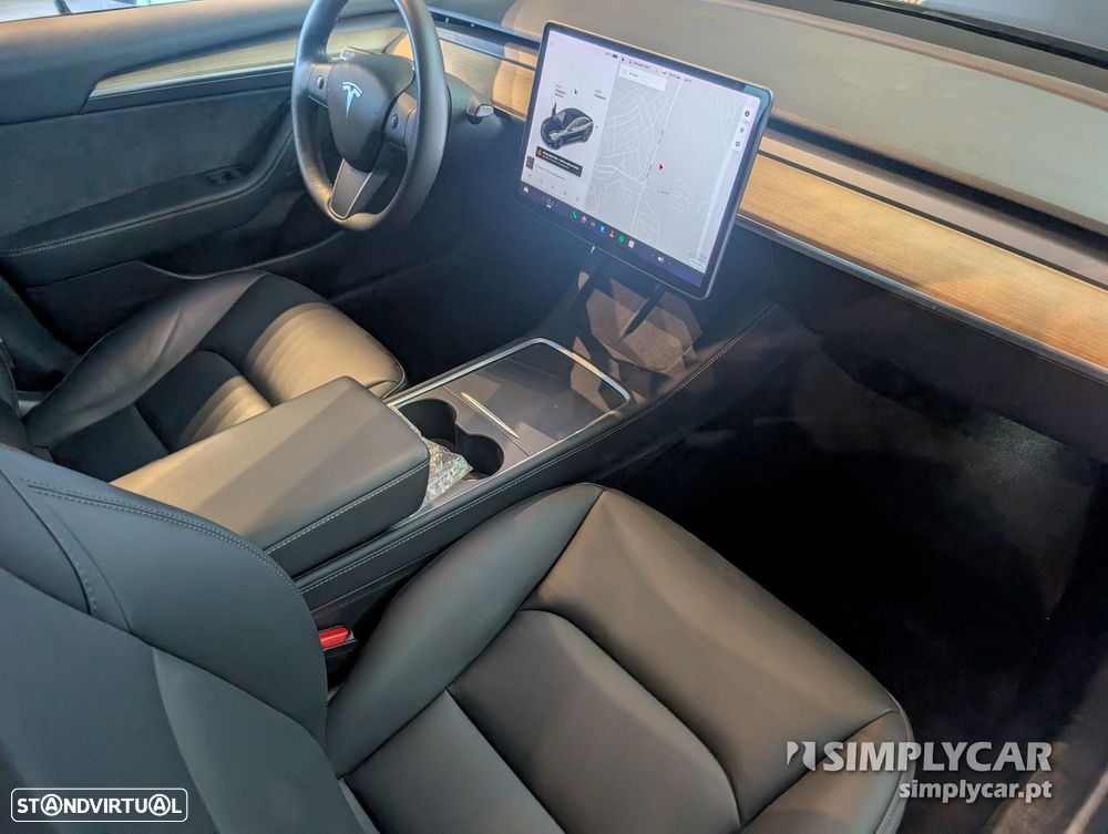 Tesla Model 3 - 9
