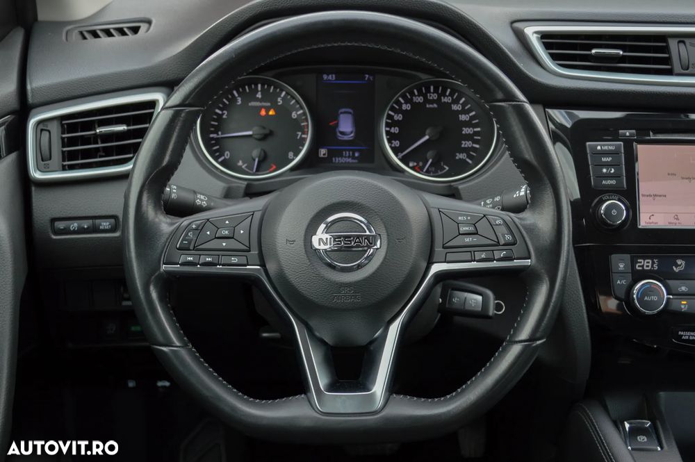Nissan Qashqai 1.3 DIG-T DCT N-CONNECTA - 28