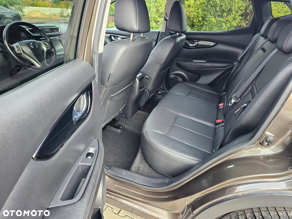 Nissan Qashqai 1.2 DIG-T TEKNA+ - 19