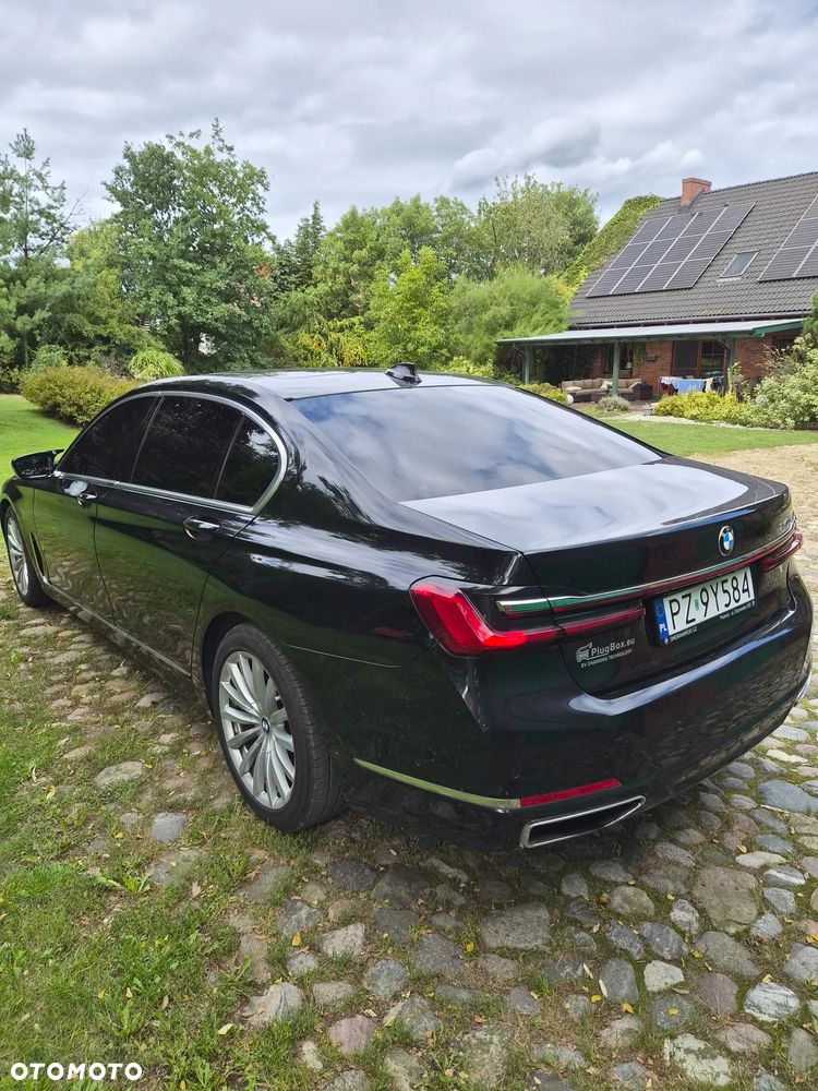 BMW Seria 7 740Li - 4