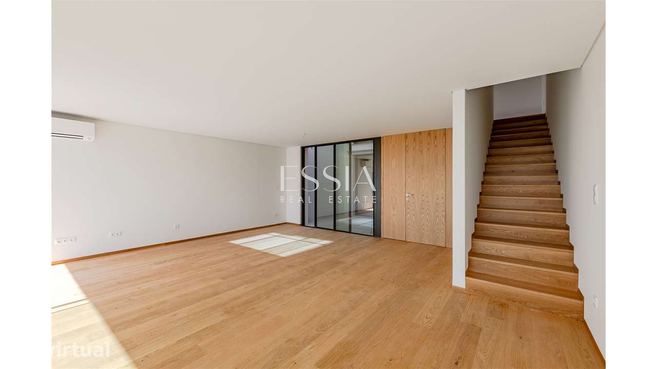 Apartamento T3 Duplex com Varandas - Grande imagem: 2/53