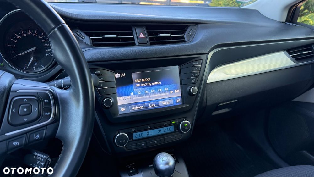 Toyota Avensis Touring Sports 1.8 Edition S+ - 25