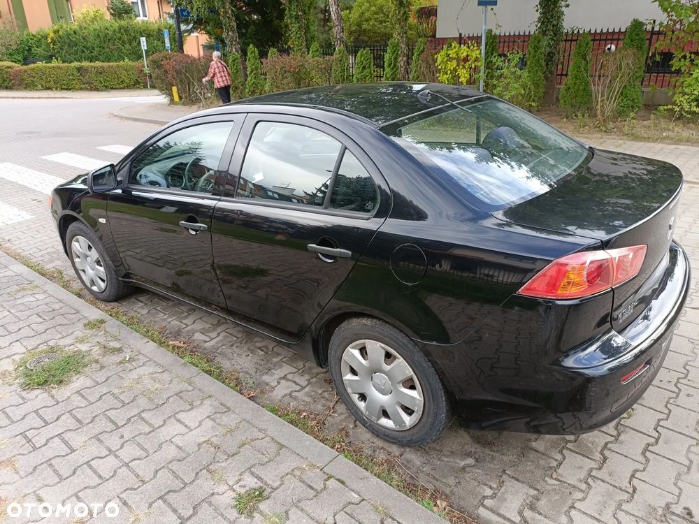 Mitsubishi Lancer - 3