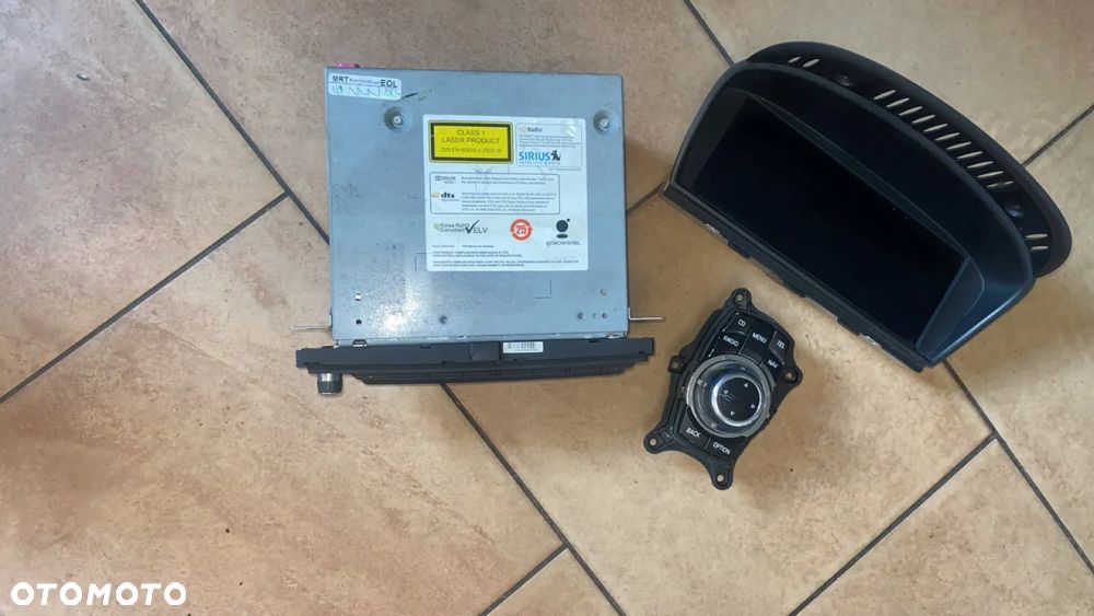 NAWIGACJA WYŚWIETLACZ CIC BMW E90 E91 E92 E93 ZESTAW - 1